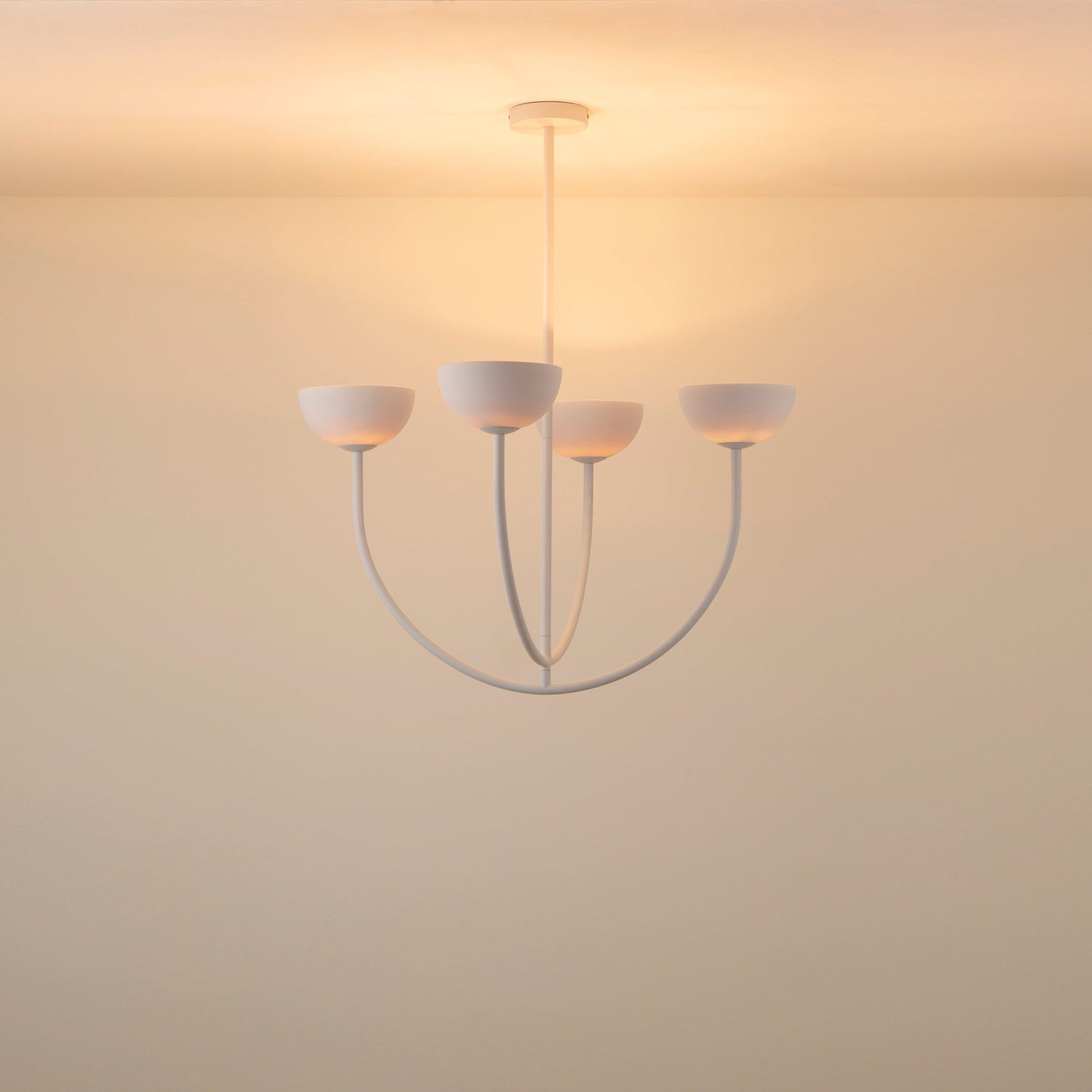 Ruzo Chandelier - Minimalist 4-Light Porcelain & Brass Pendant | Monochrome Designer Chandelier