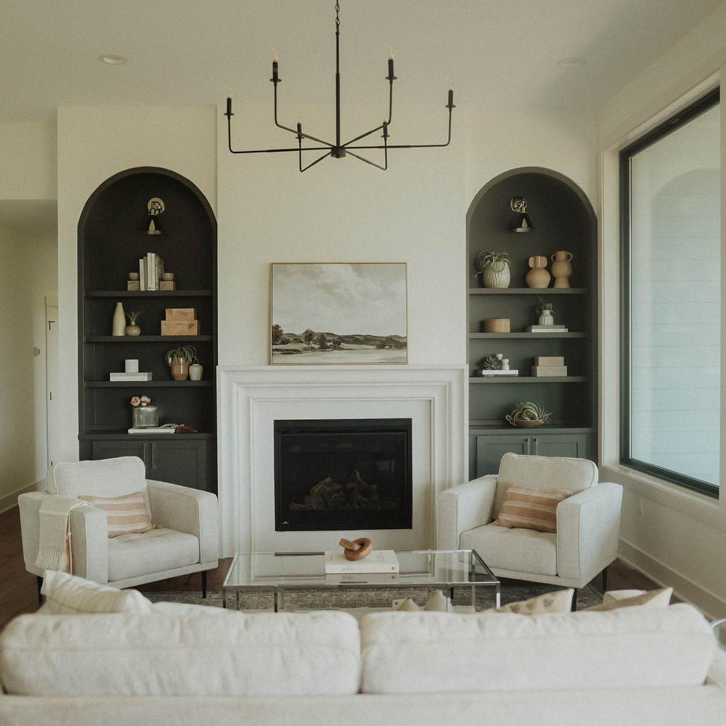 Alvaro Chandelier – Expansive Warm Brass & Multi-Head Rustic Modern Chandelier