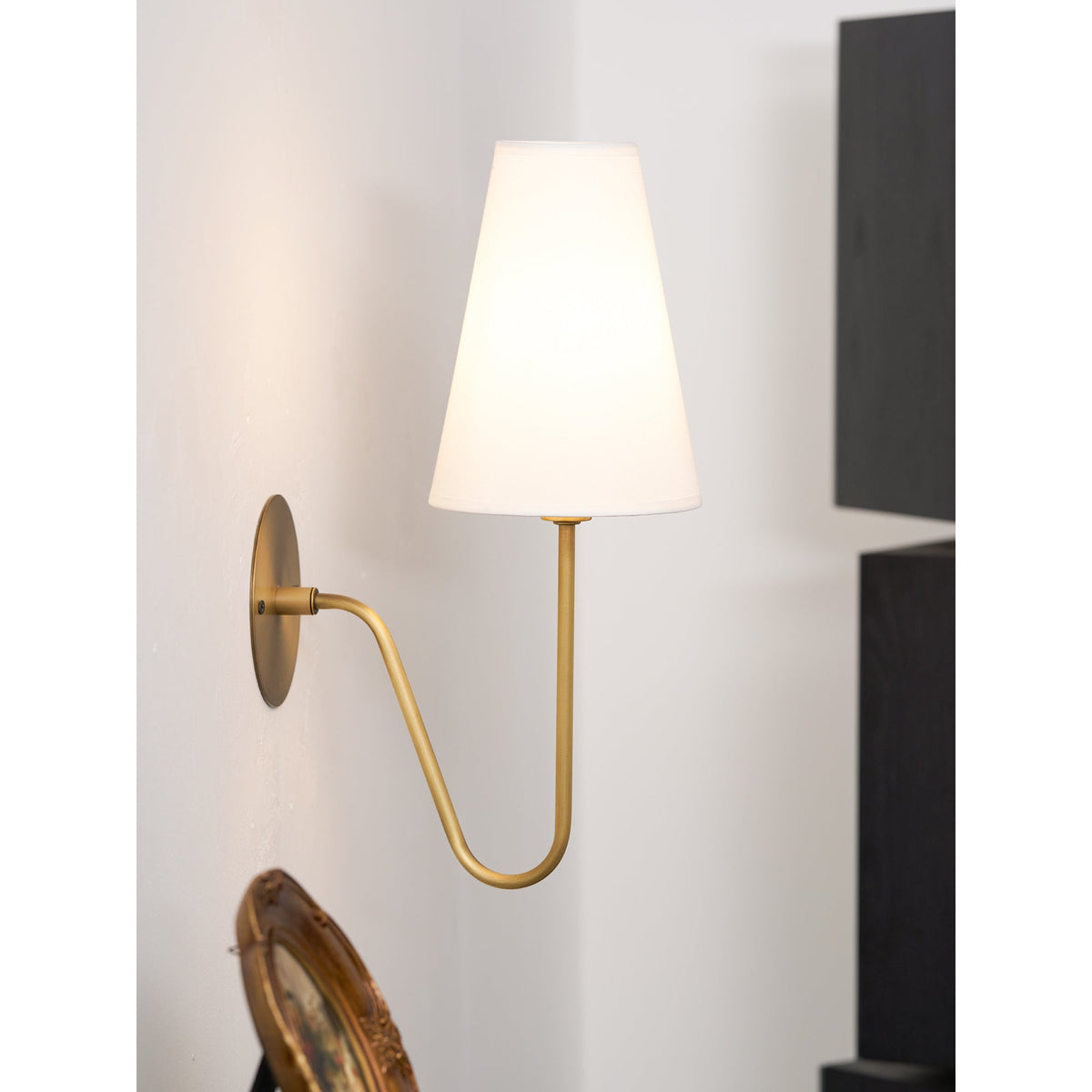 Scoop Wall Lamp - Handcrafted Brass Sculptural Wall Sconce