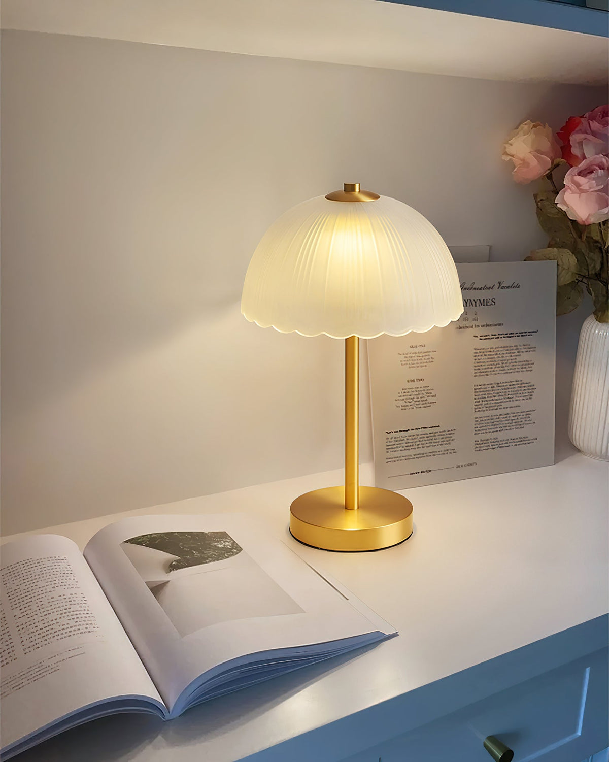 Small Umbrella Table Lamp - Matte Grooved Glass & Brass Lamp | Modern Nordic Table Light