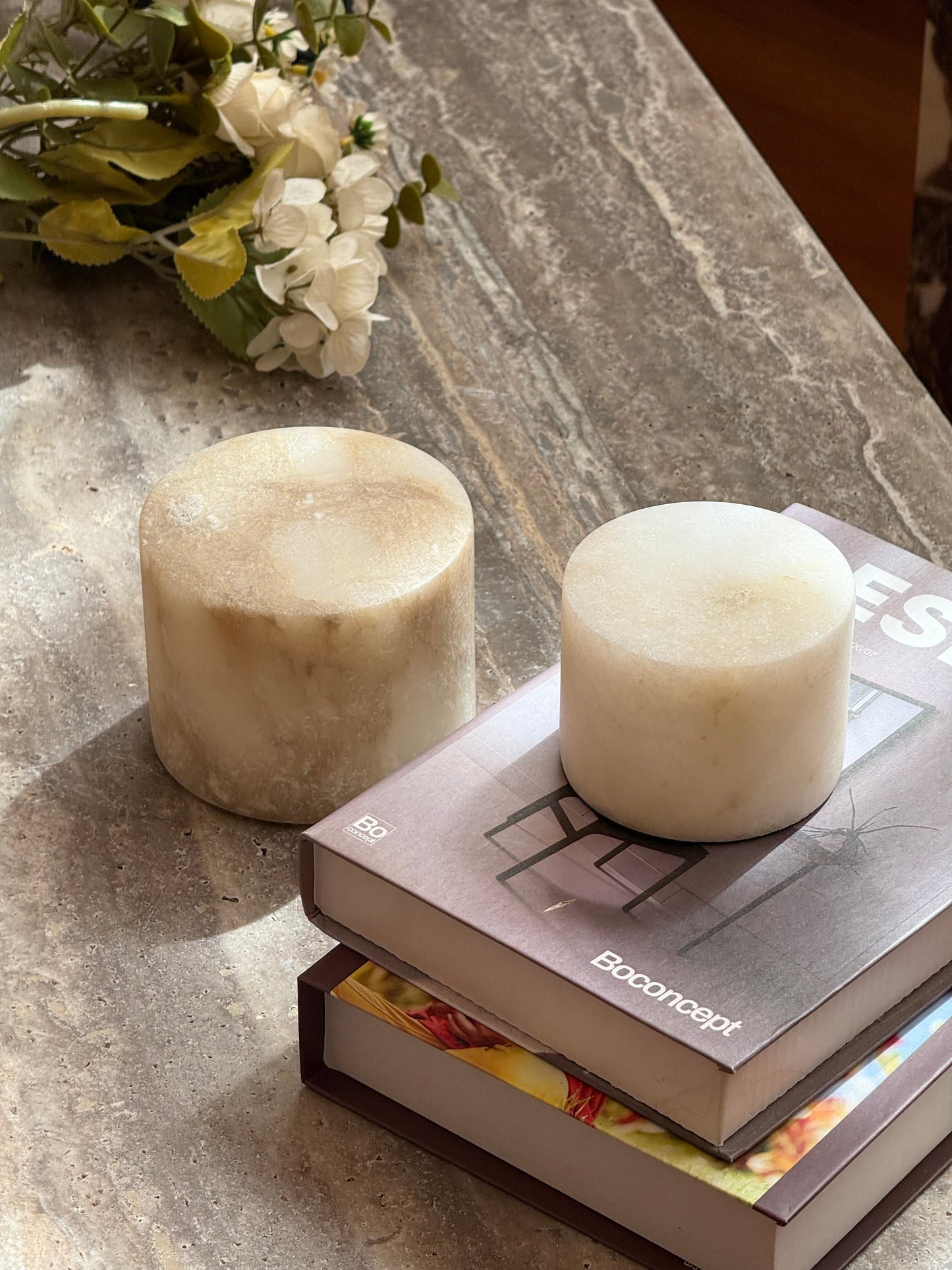 Sterno Alabaster Table Lamp - Cordless Natural Stone Accent Lamp | Battery-Powered Alabaster Desk Light