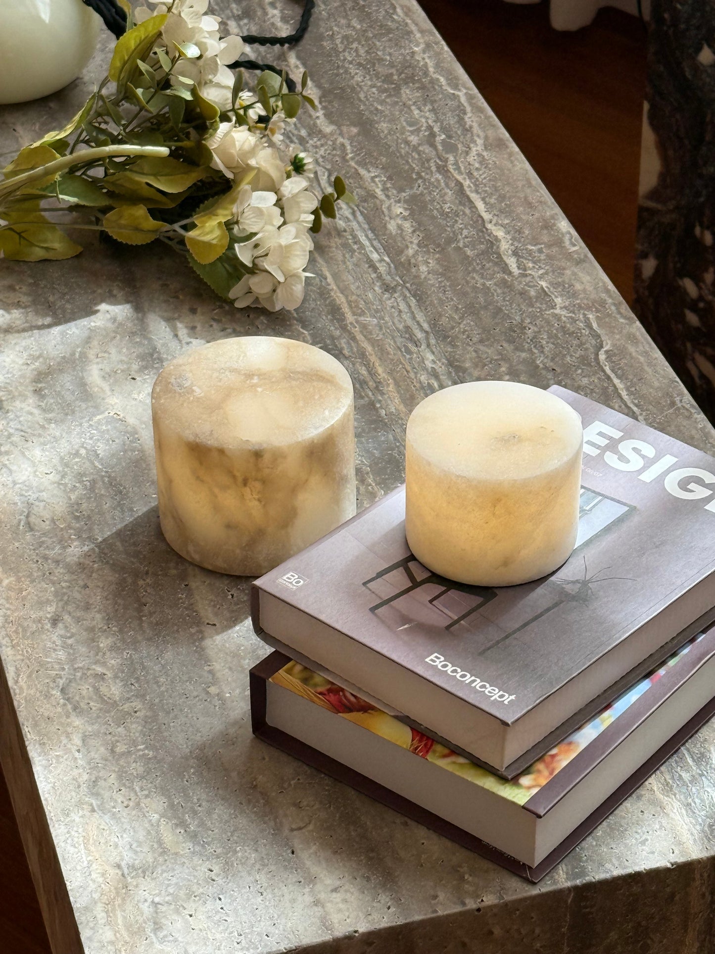 Sterno Alabaster Table Lamp - Cordless Natural Stone Accent Lamp | Battery-Powered Alabaster Desk Light