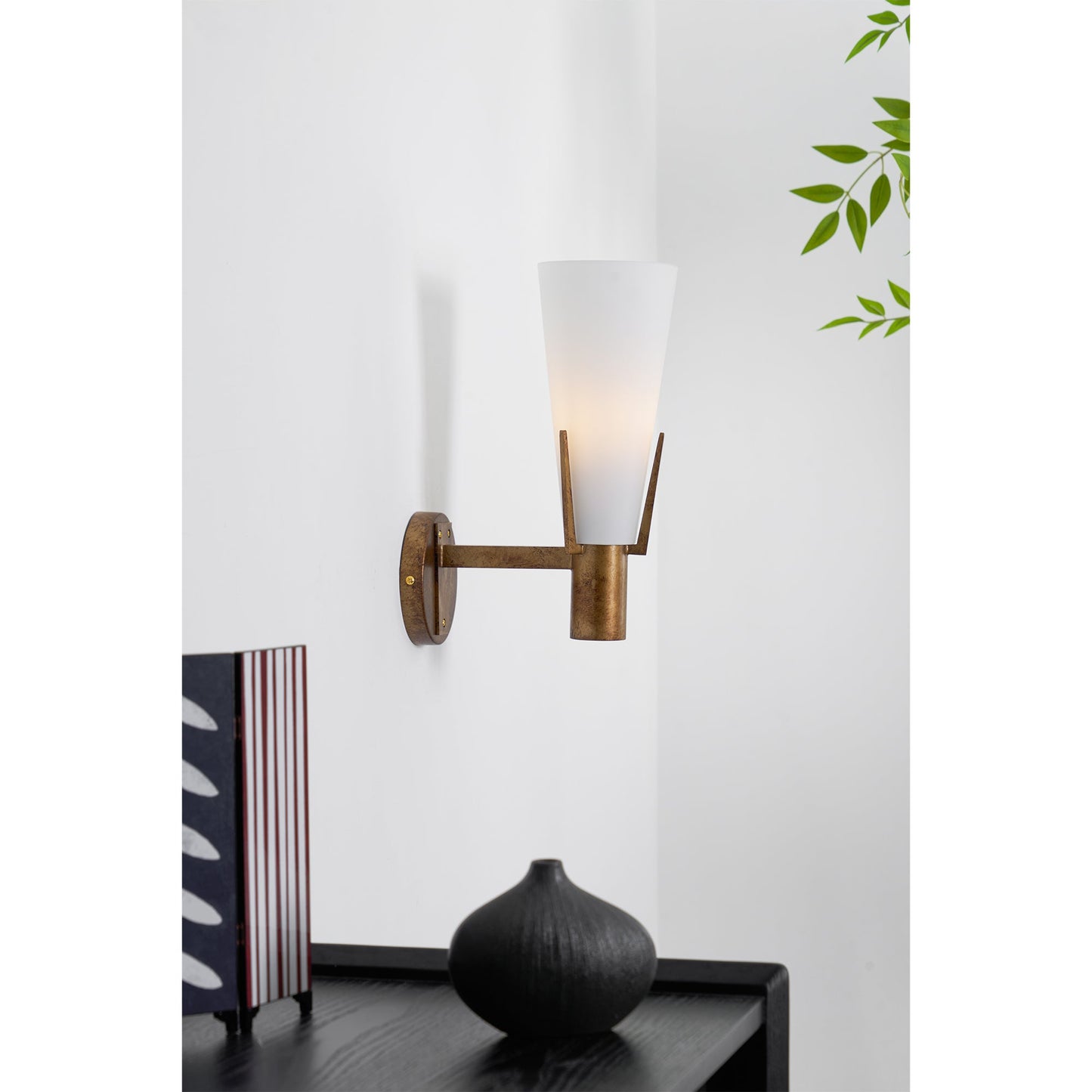Stilnovo Wall Lamp - Antique Brass Trident Sconce | Opaque Glass Globe Wall Light