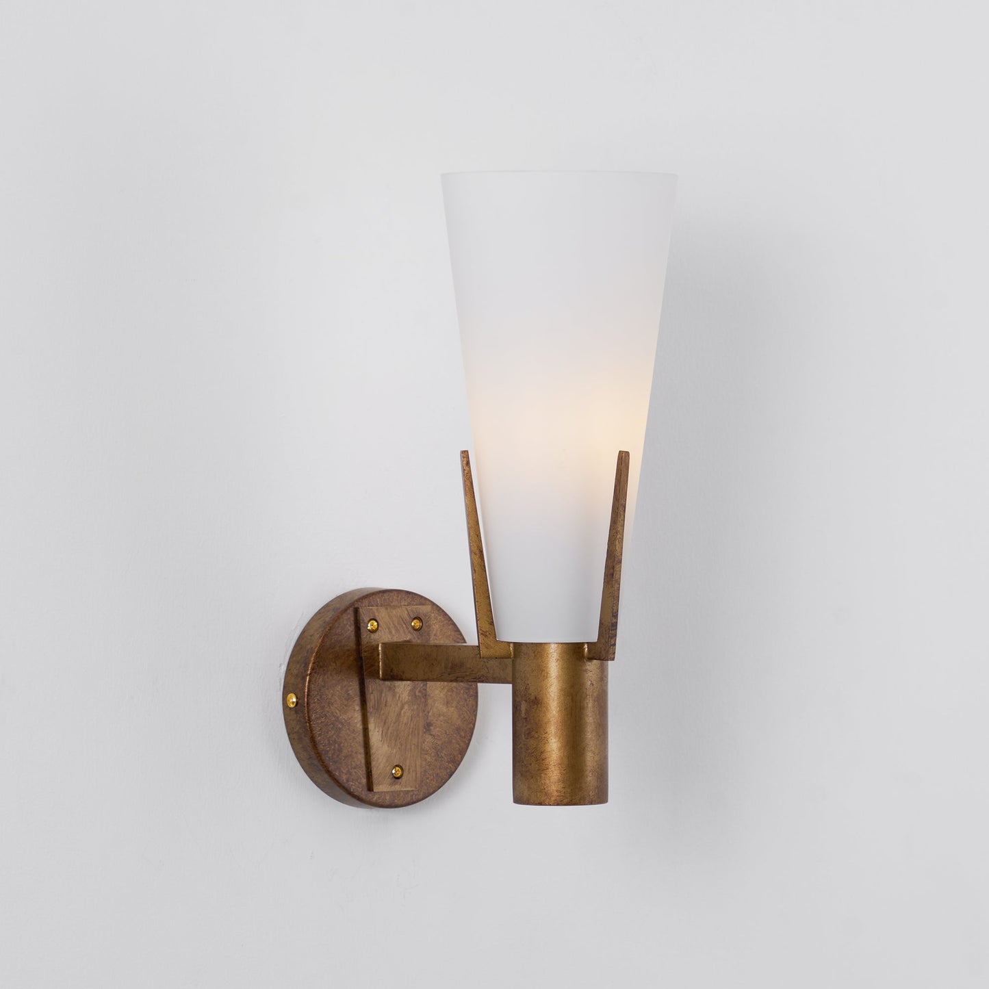 Stilnovo Wall Lamp - Antique Brass Trident Sconce | Opaque Glass Globe Wall Light
