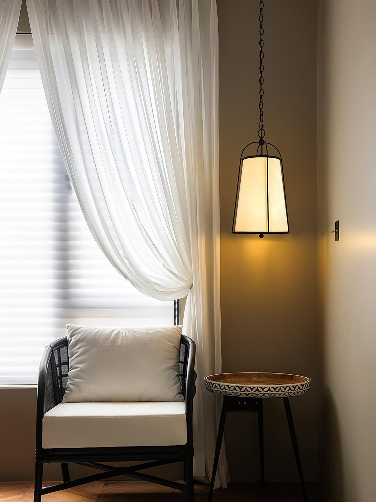 Callaway Pendant Lamp – Slender Iron Frame & Linen Shade Pendant Light