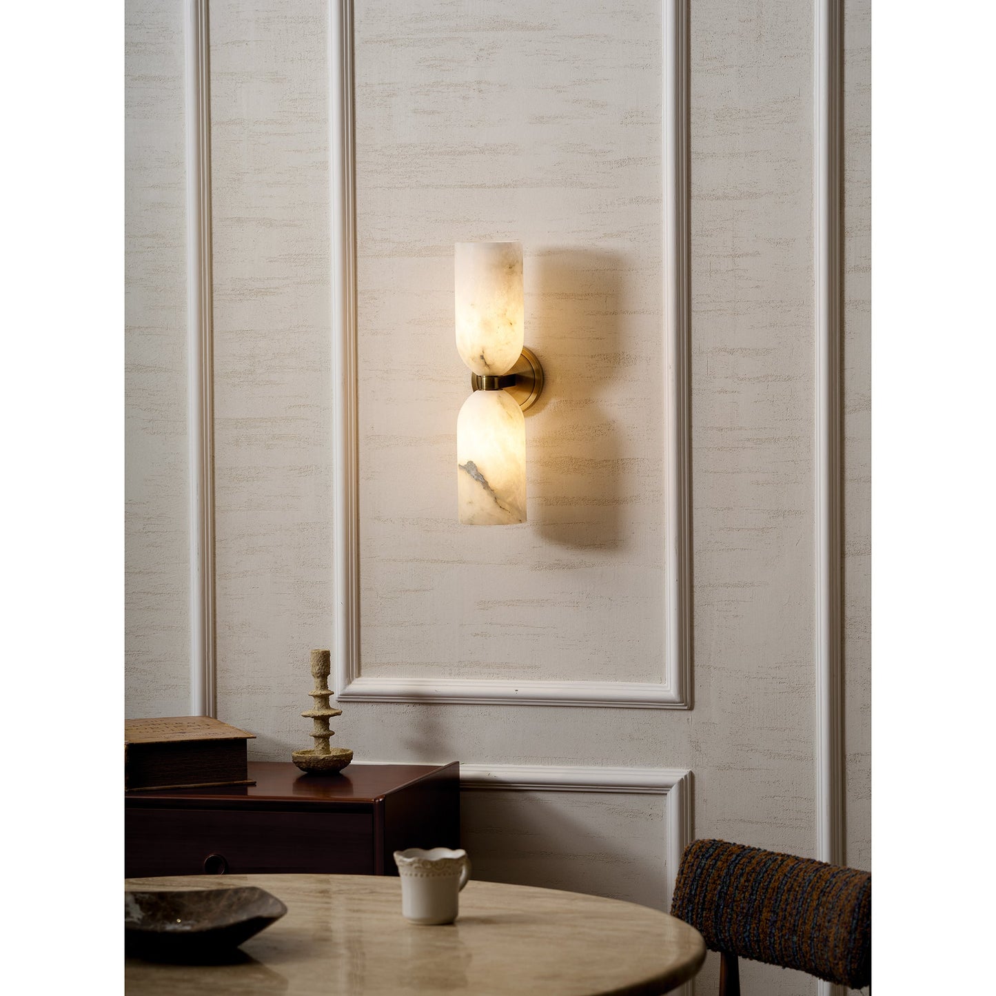 Tandem Alabaster Wall Lamp - Brass & Natural Alabaster Sconce | Modern Vertical Stone Wall Light
