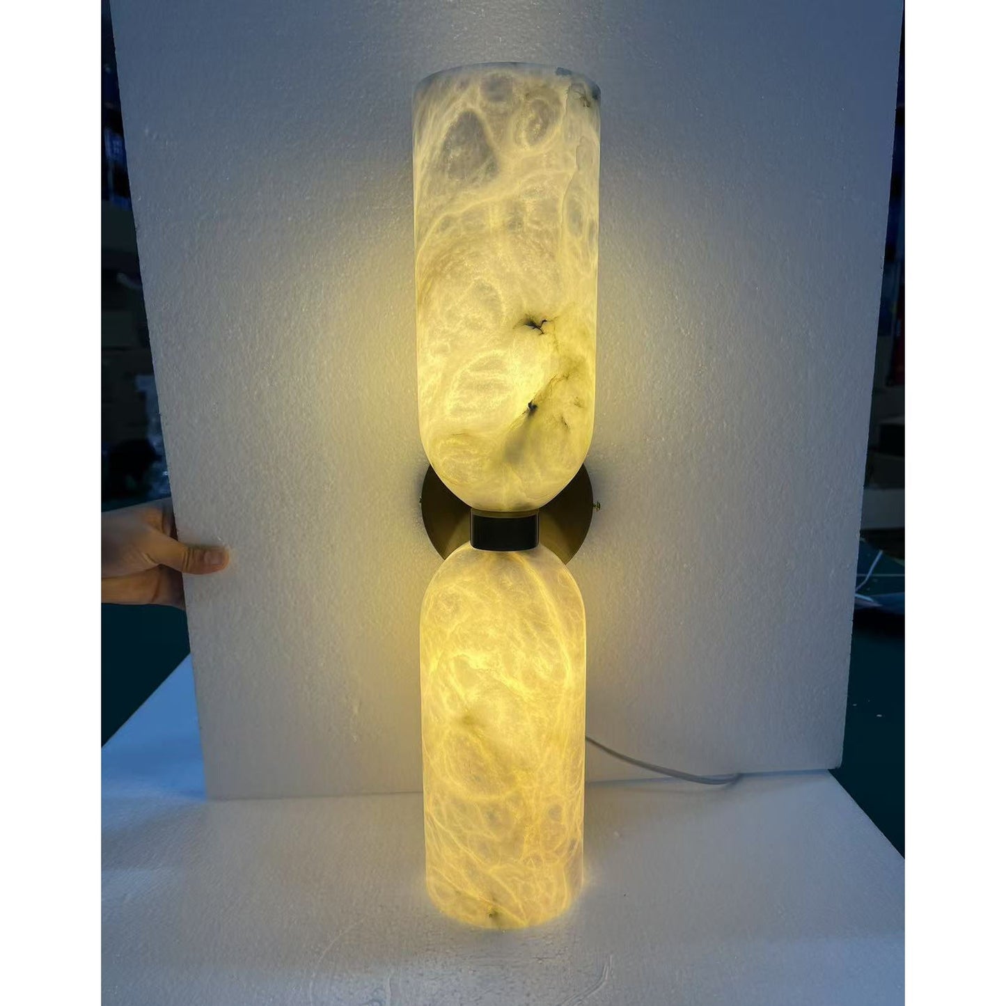 Tandem Alabaster Wall Lamp - Brass & Natural Alabaster Sconce | Modern Vertical Stone Wall Light