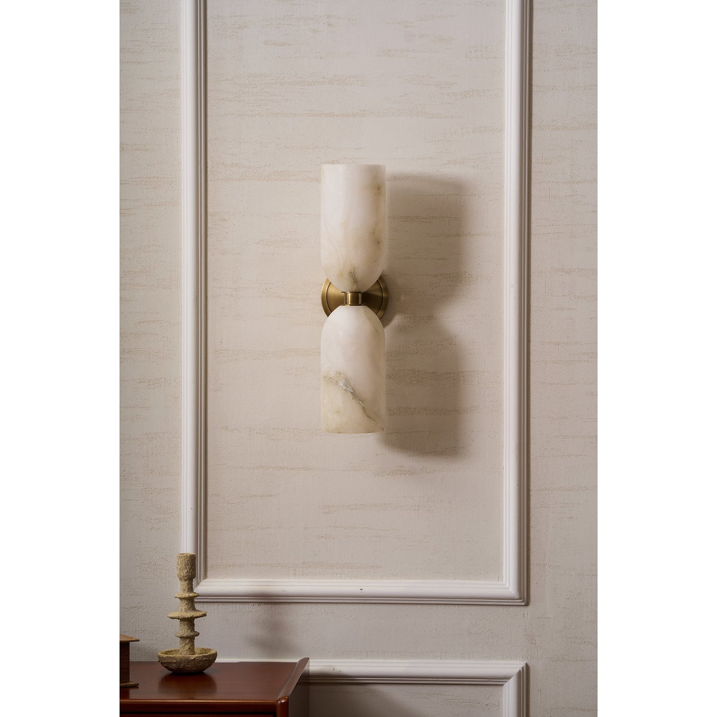 Tandem Alabaster Wall Lamp - Brass & Natural Alabaster Sconce | Modern Vertical Stone Wall Light