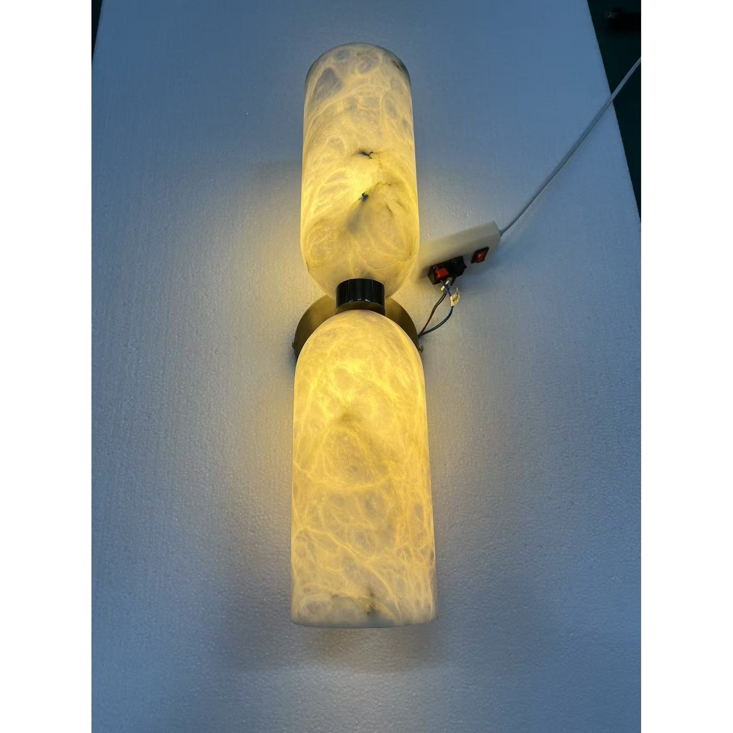 Tandem Alabaster Wall Lamp - Brass & Natural Alabaster Sconce | Modern Vertical Stone Wall Light