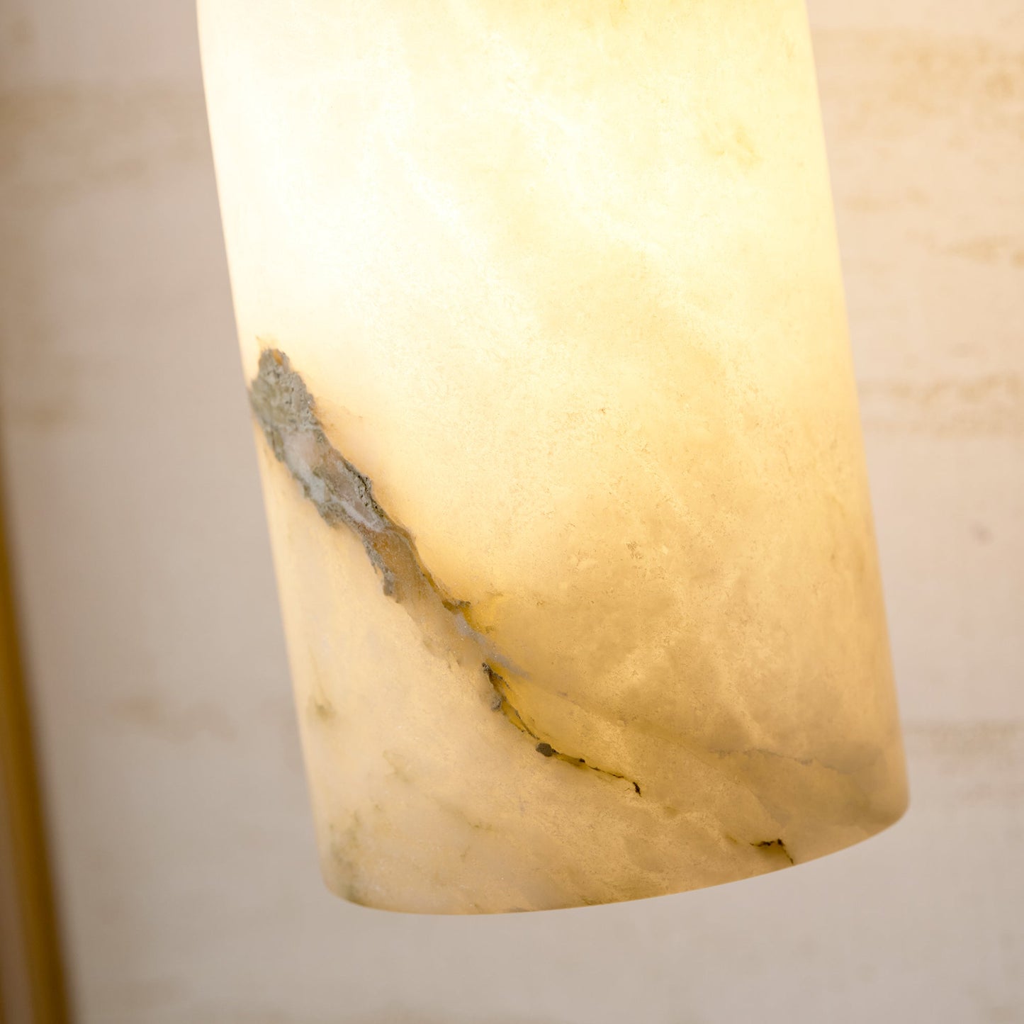 Tandem Alabaster Wall Lamp - Brass & Natural Alabaster Sconce | Modern Vertical Stone Wall Light