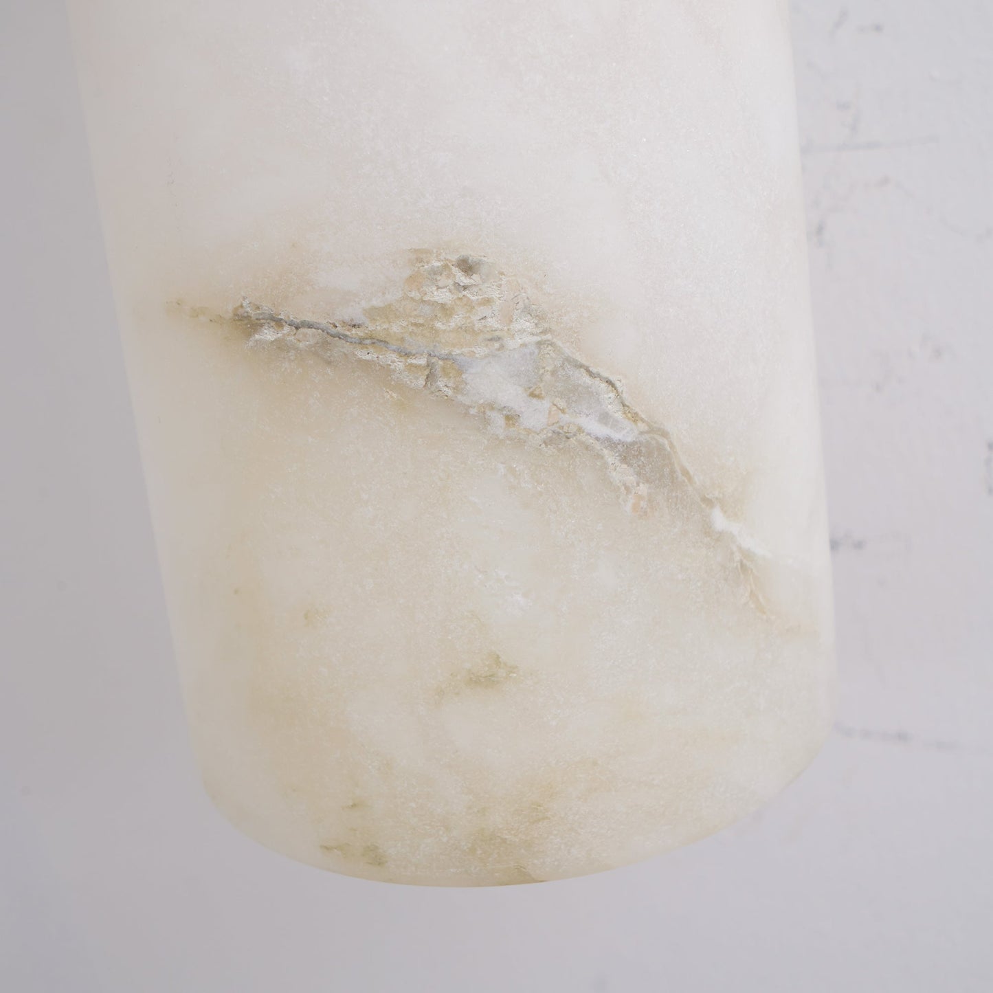 Tandem Alabaster Wall Lamp - Brass & Natural Alabaster Sconce | Modern Vertical Stone Wall Light