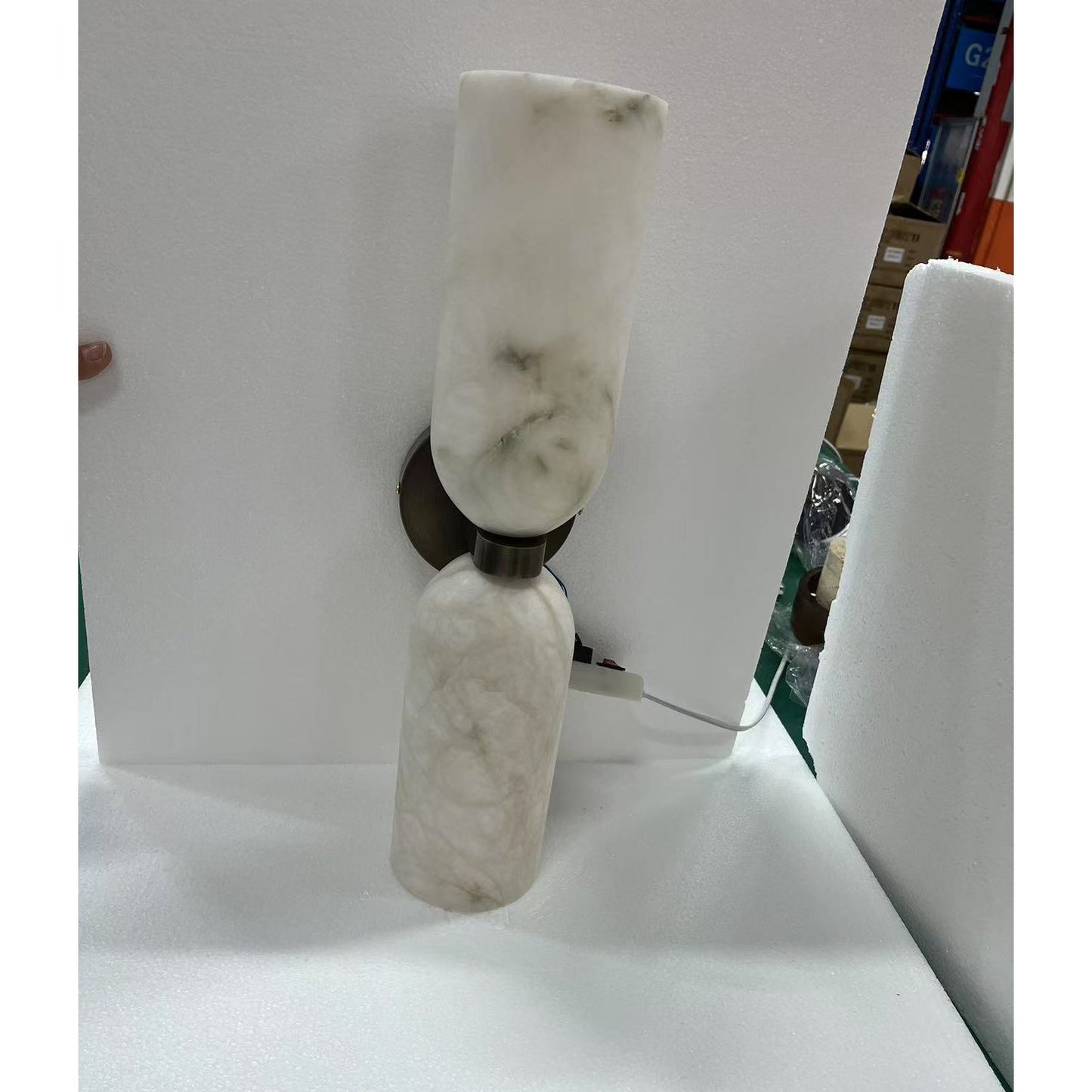 Tandem Alabaster Wall Lamp - Brass & Natural Alabaster Sconce | Modern Vertical Stone Wall Light