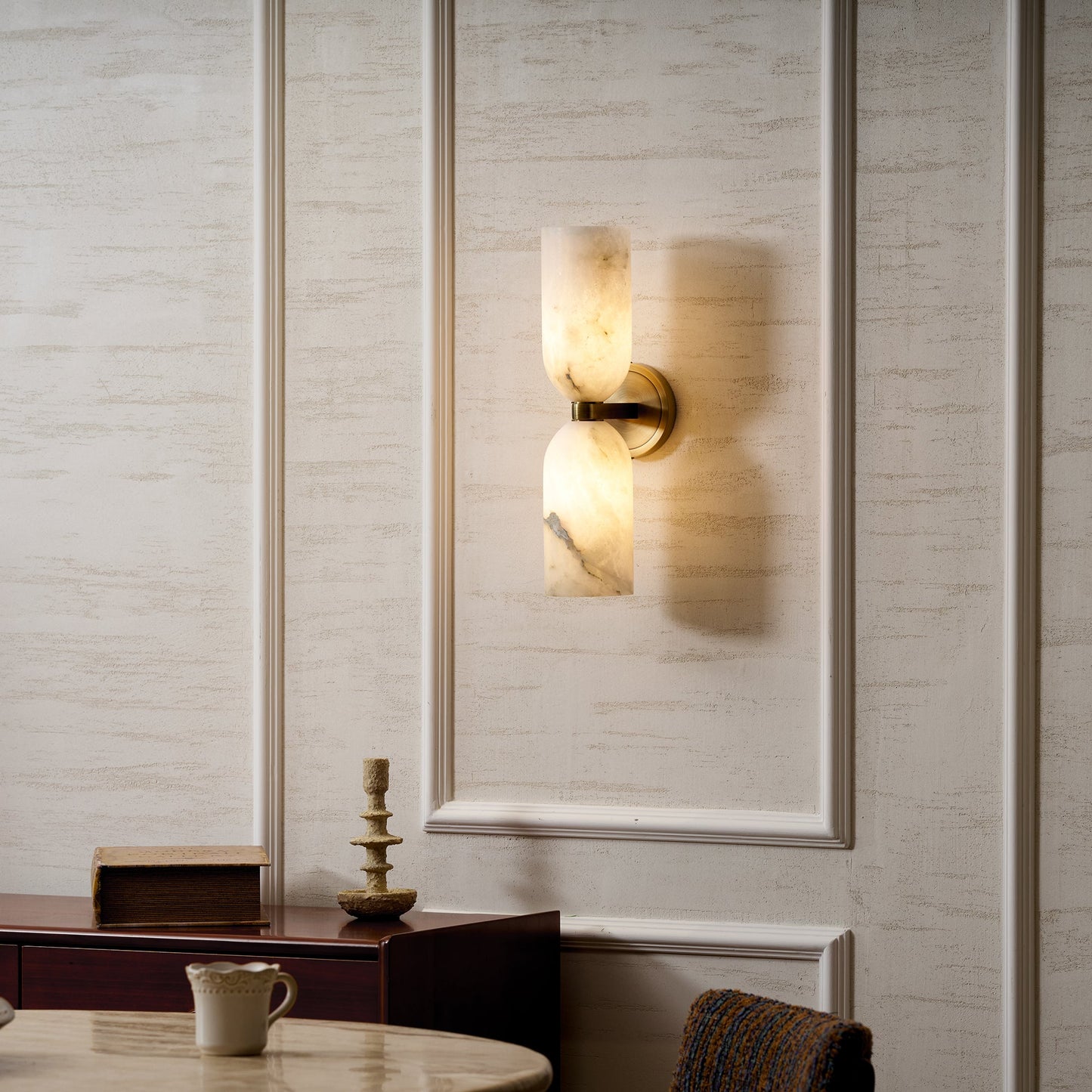 Tandem Alabaster Wall Lamp - Brass & Natural Alabaster Sconce | Modern Vertical Stone Wall Light