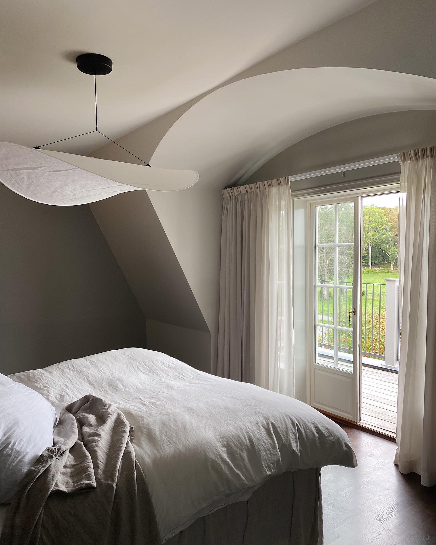 Tense Dupont Paper Pendant Lamp - Cloud LED Hanging Light | Eco-Friendly Modern Paper Pendant