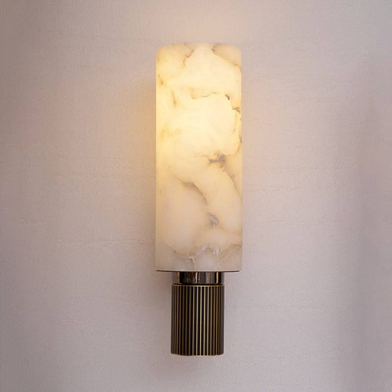 Timeless Alabaster Wall Lamp - Natural Stone Sconce | Modern Brass & Integrated LED Wall Light
