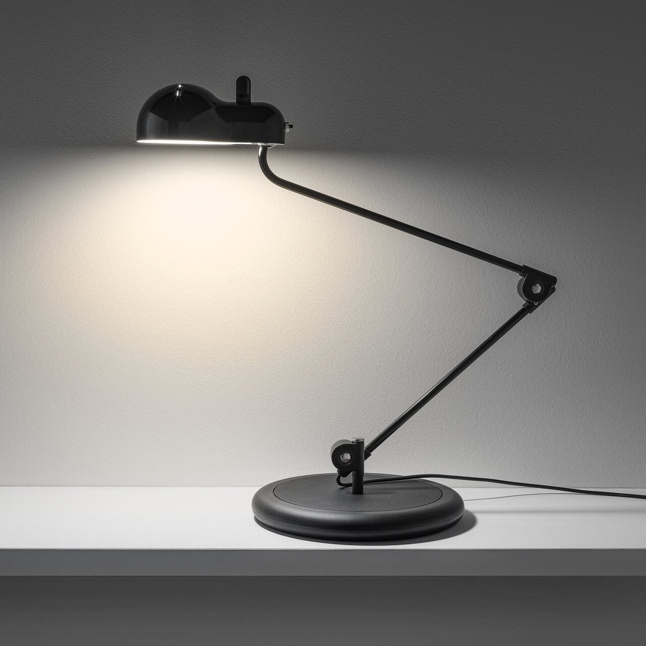 Topo Table Lamp - Articulated Automotive Metal Desk Lamp | 1960s Vintage Industrial Task Light