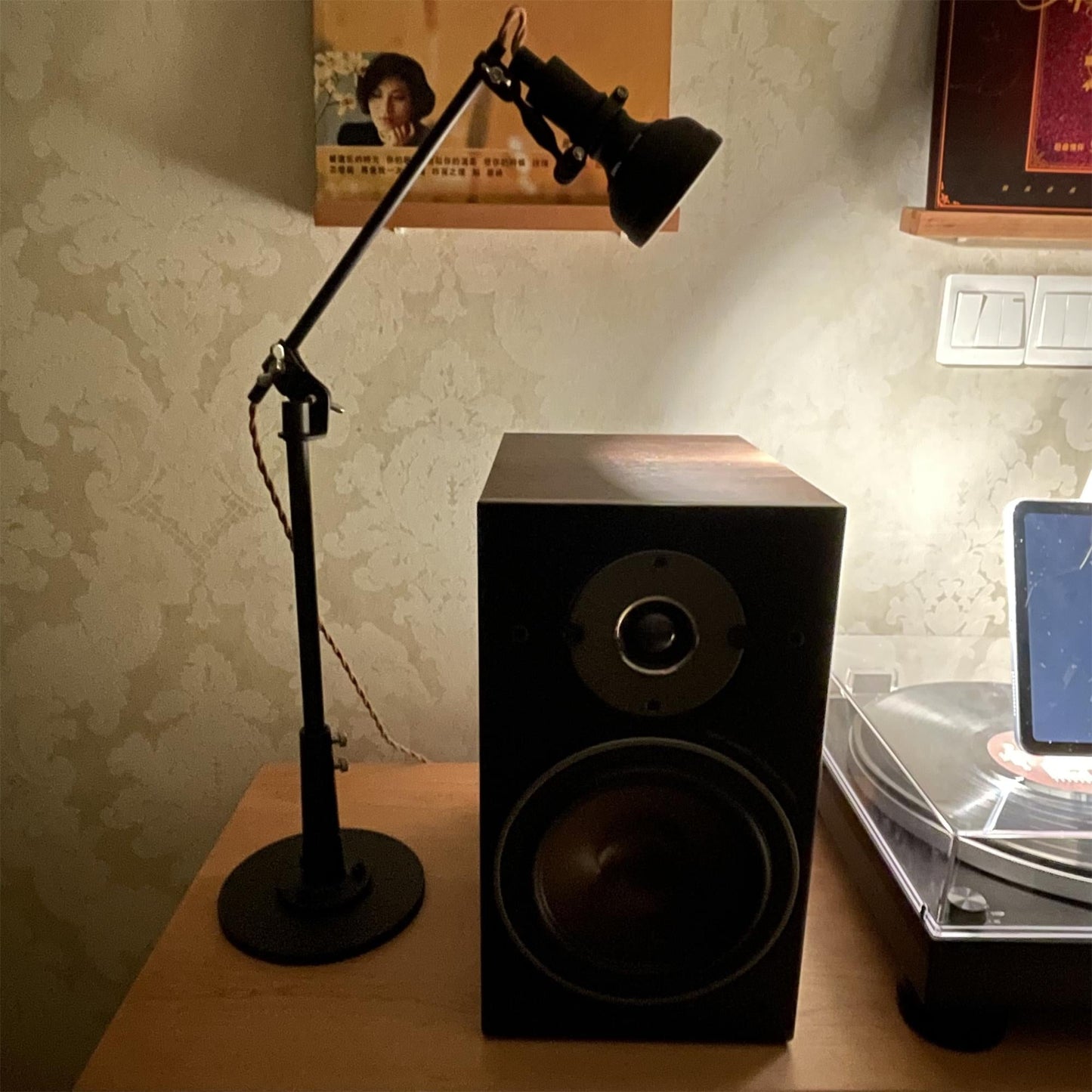 Totham Table Lamp - Vintage Die-Cast Aluminum Desk Lamp | Retro Industrial Black Reading Light