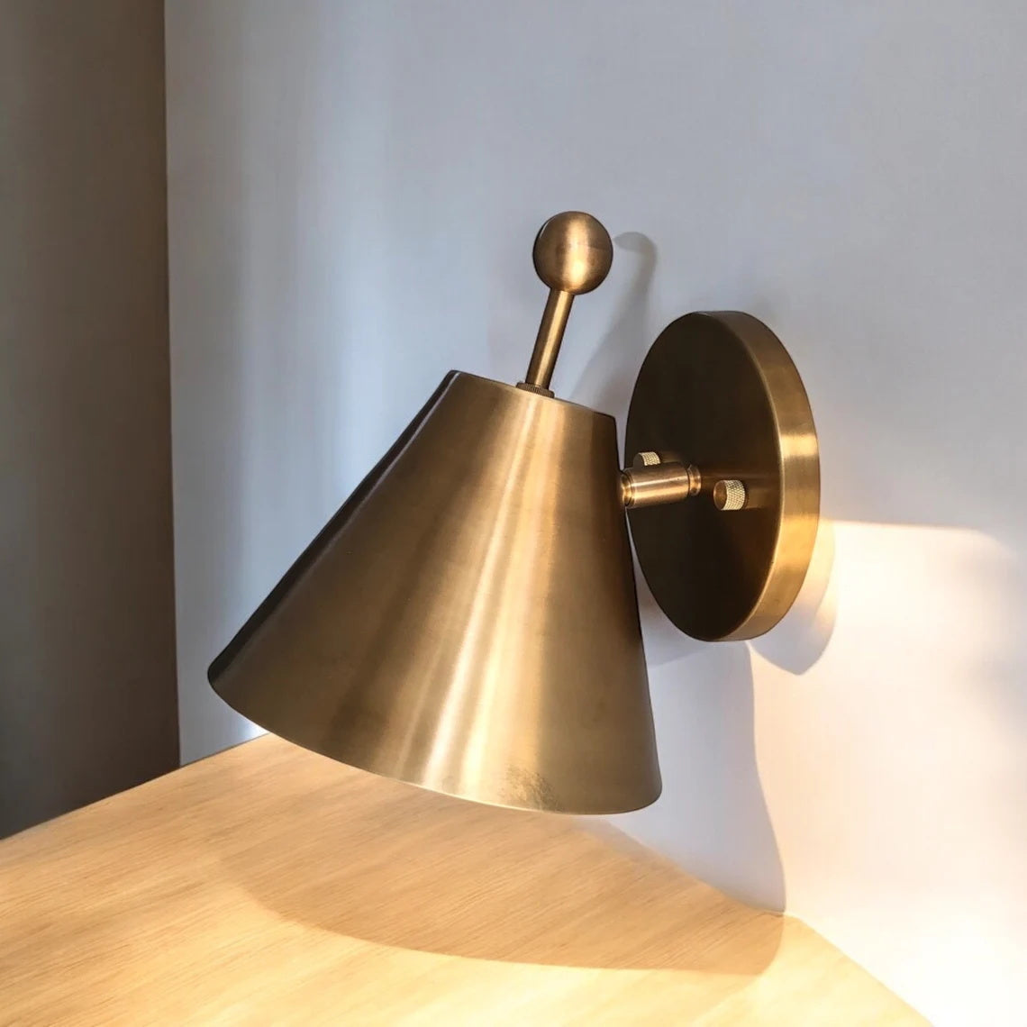 Traatten Wall Lamp - Traditional Solid Brass Wall Sconce | Vintage Finial Accent Light