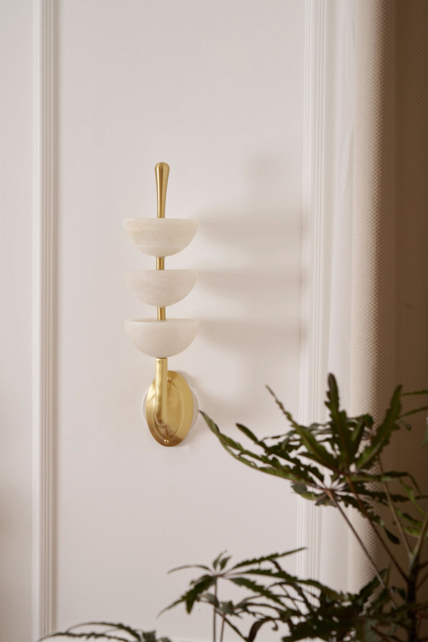 Triple Alabaster Wall Lamp - Tiered Natural Alabaster Stone Sconce | Modern Brass LED Wall Light