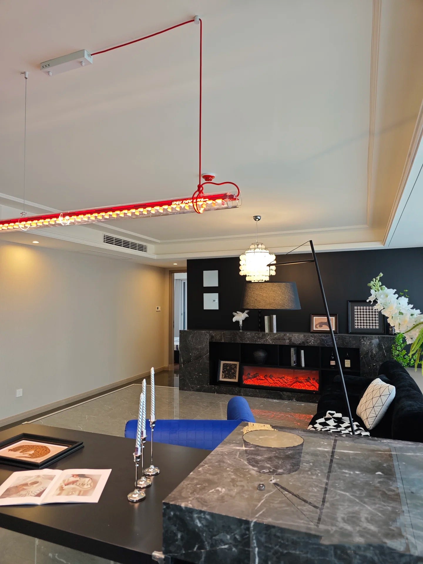 Tubular Linear LED Pendant Lamp - Fire-Polished Glass Tube Linear Light | Modern Kitchen Island & Office Pendant