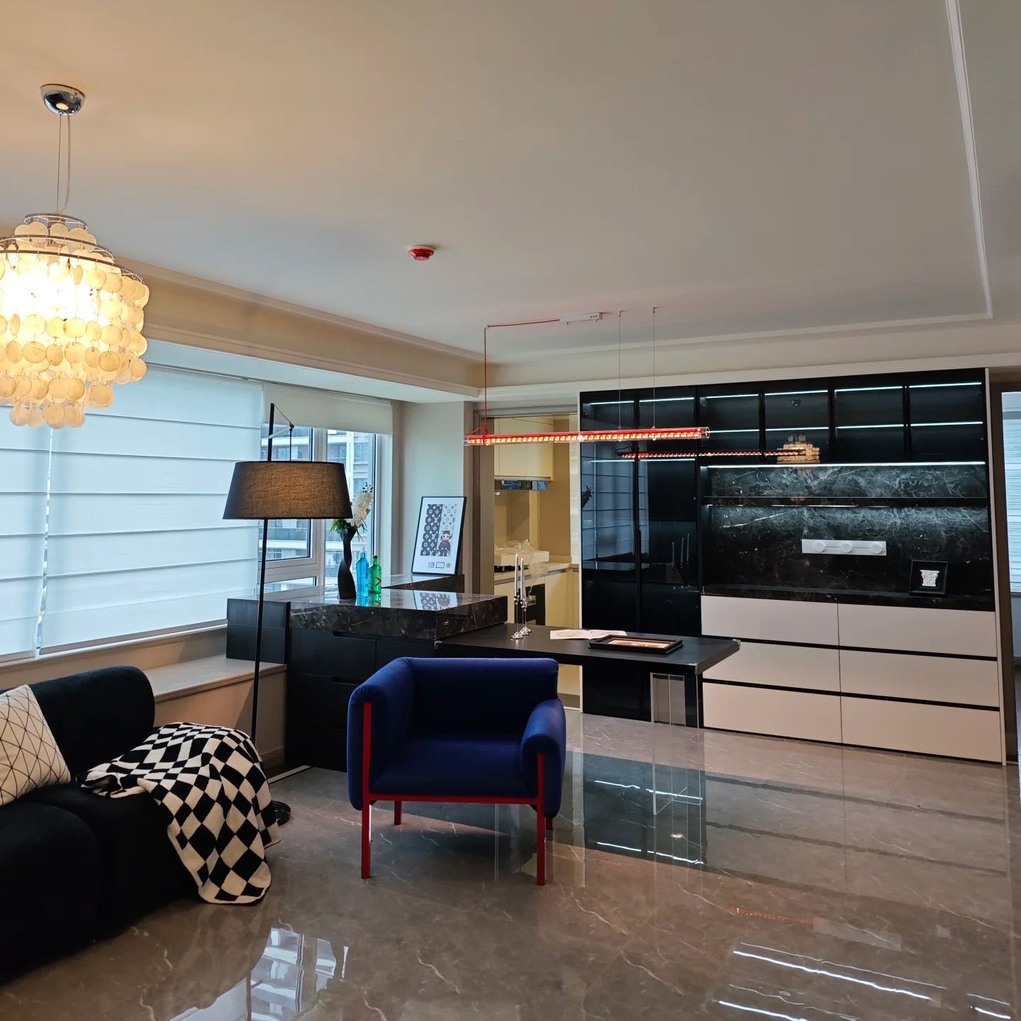 Tubular Linear LED Pendant Lamp - Fire-Polished Glass Tube Linear Light | Modern Kitchen Island & Office Pendant