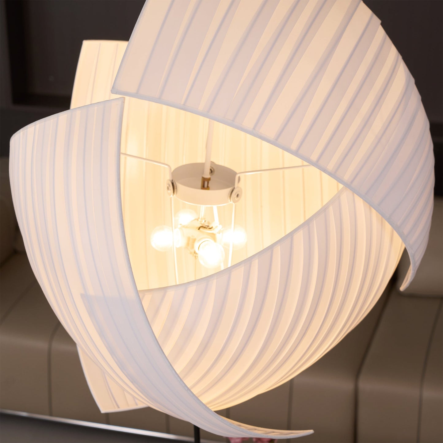 Voiles Pendant Lamp - Sculptural Asymmetric Sail Hanging Light | Japandi PE Fabric Chandelier
