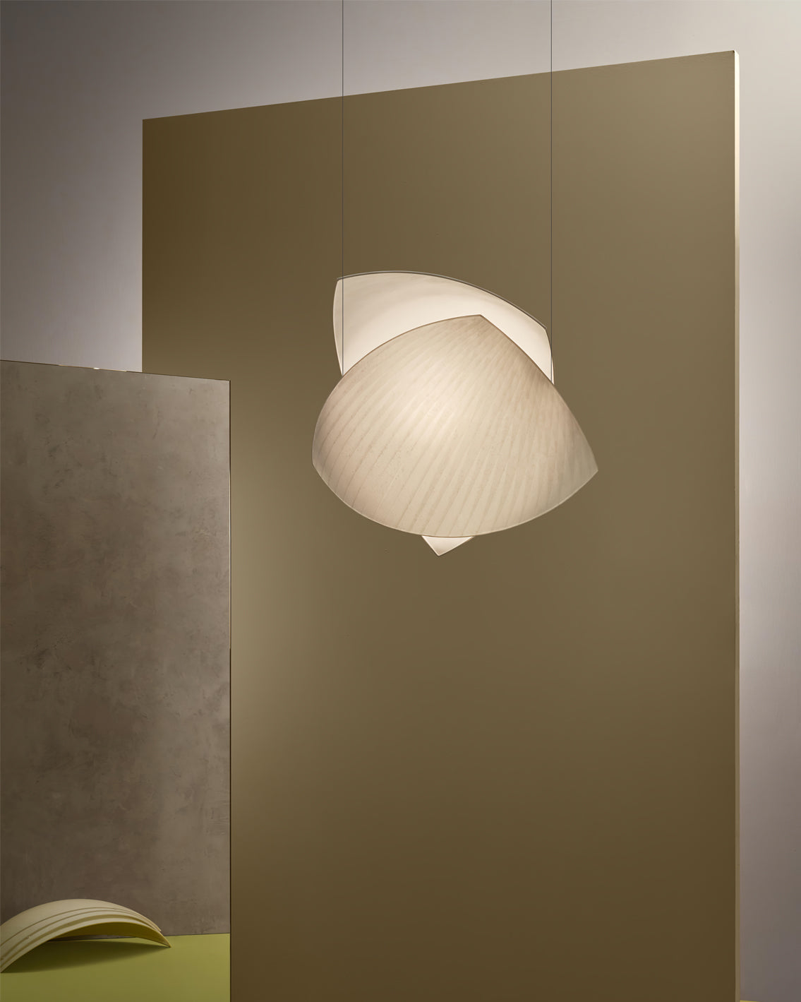 Voiles Pendant Lamp - Sculptural Asymmetric Sail Hanging Light | Japandi PE Fabric Chandelier