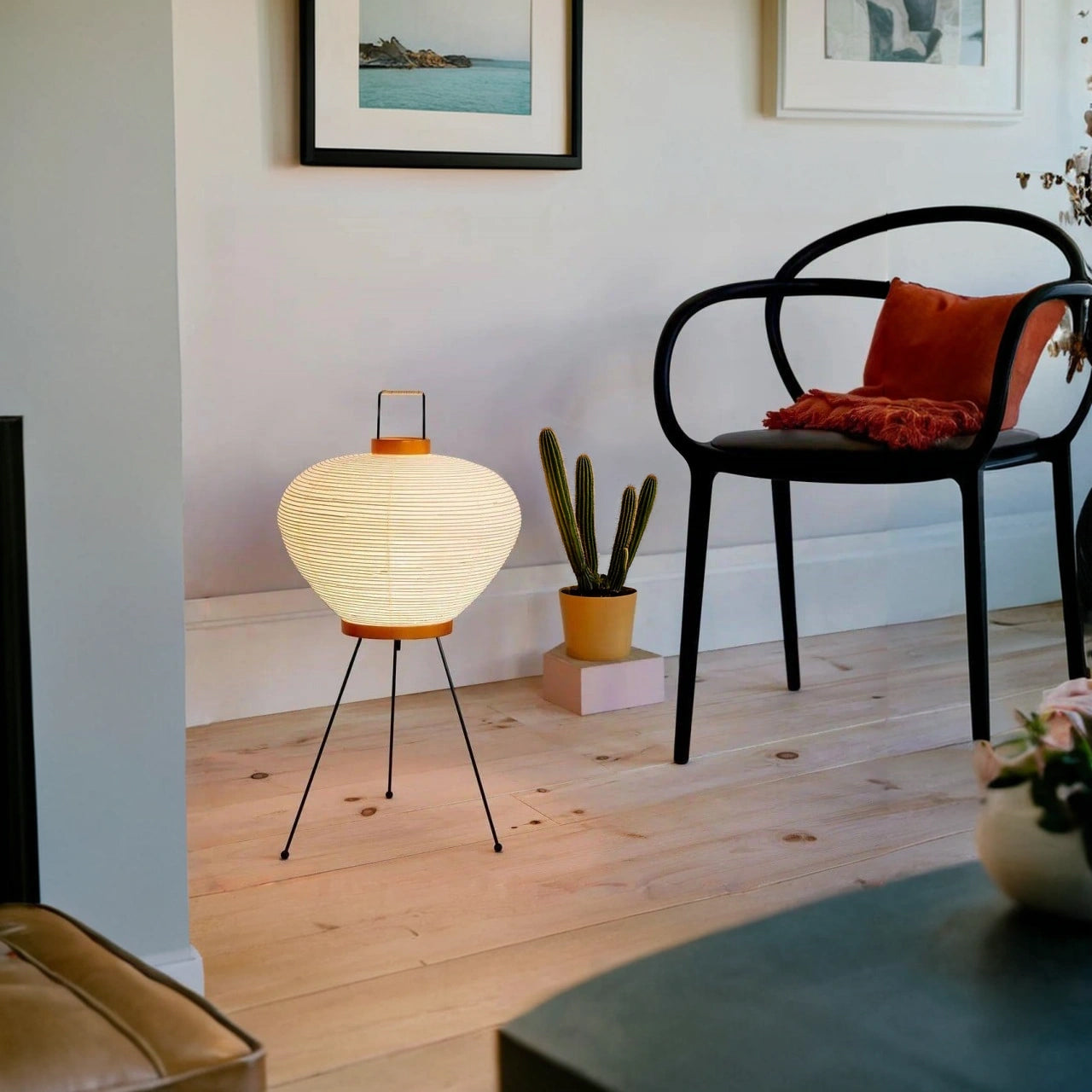 Washi 3A Table Lamp - Japanese Mulberry Paper Tripod Accent Sconce | Modernist Mid-Century Desk Light