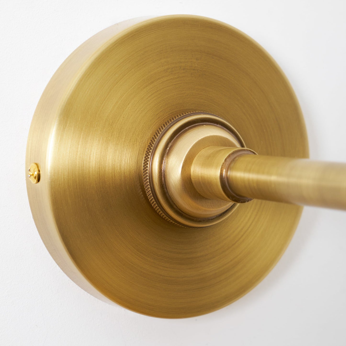 Whizzer Solid Brass Wall Sconce - Luxury Circular Backplate Lamp | Intricate Detailed Detail Bedside Light | E12 Base