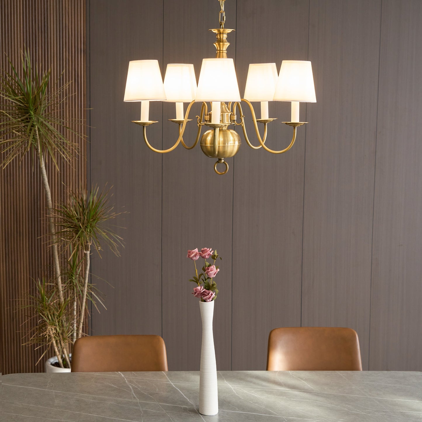Williamsburg Luxury Brass Chandelier - Classic 5-Light Colonial Hanging Pendant | Traditional Multi-Arm Island Lamp | E14 Base