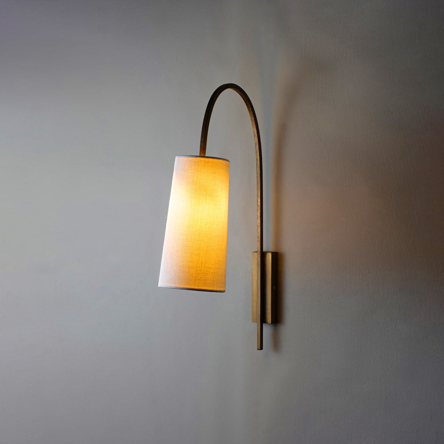 Willow Arc Wall Lamp - Industrial Fabric Shade Sconce | Vintage Street Light Inspired Bedside Reading Lamp | E14 Base