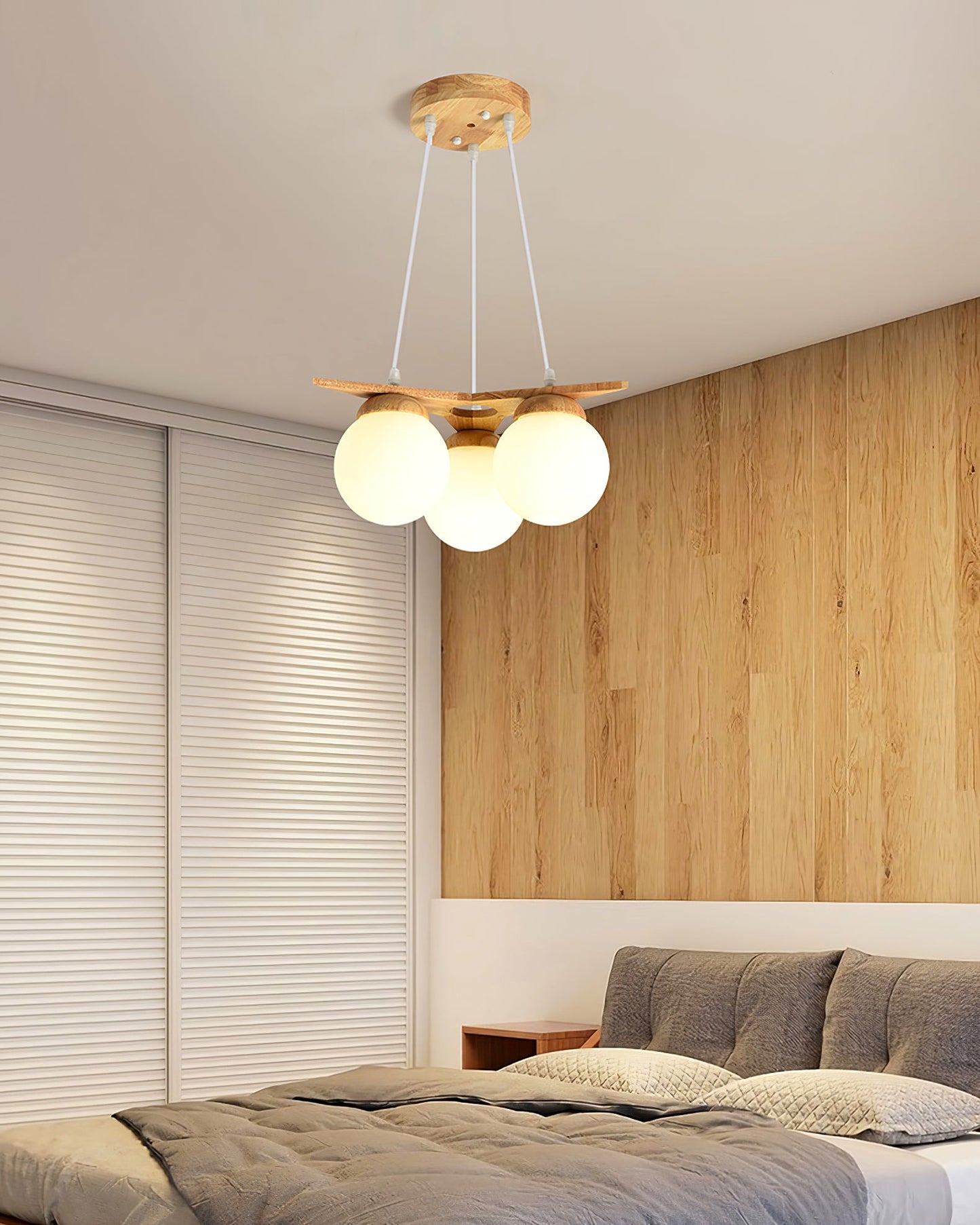 Wooden Star With Glass Chandelier - Elegant Mid-Century Modern Pendant | Floating Pearl Wood & Glass Chandelier