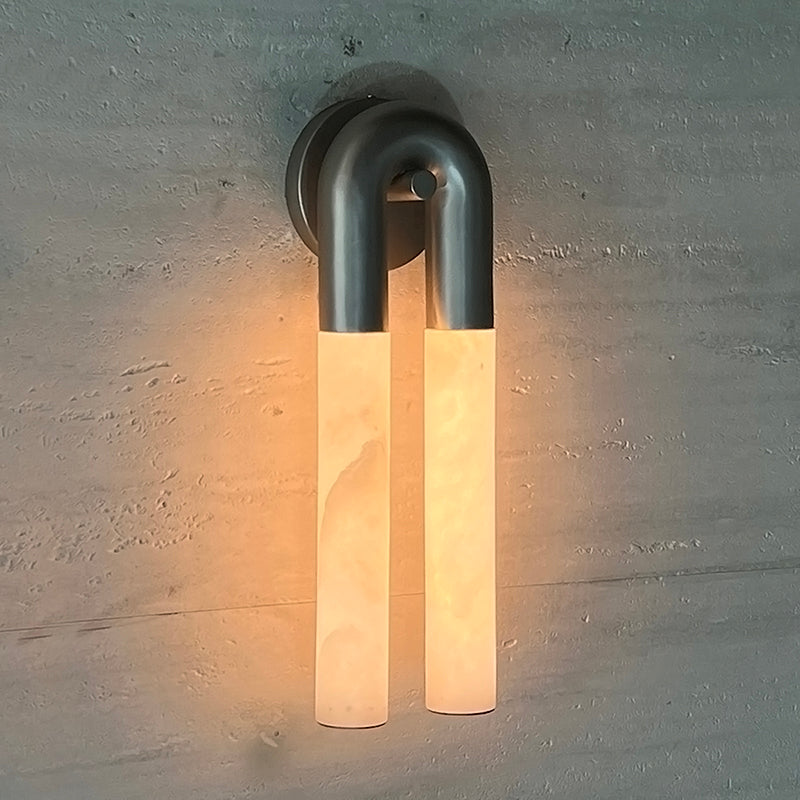 Zeme Alabaster Wall Sconce - Sculptural Chain Link LED Light | Modern Natural Stone & Brass Sconce