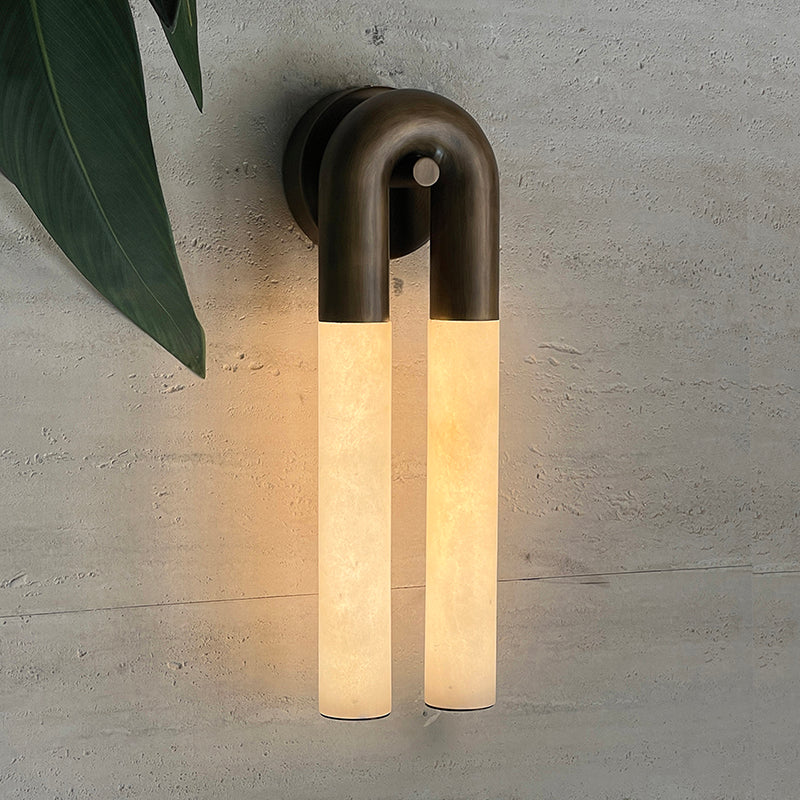 Zeme Alabaster Wall Sconce - Sculptural Chain Link LED Light | Modern Natural Stone & Brass Sconce