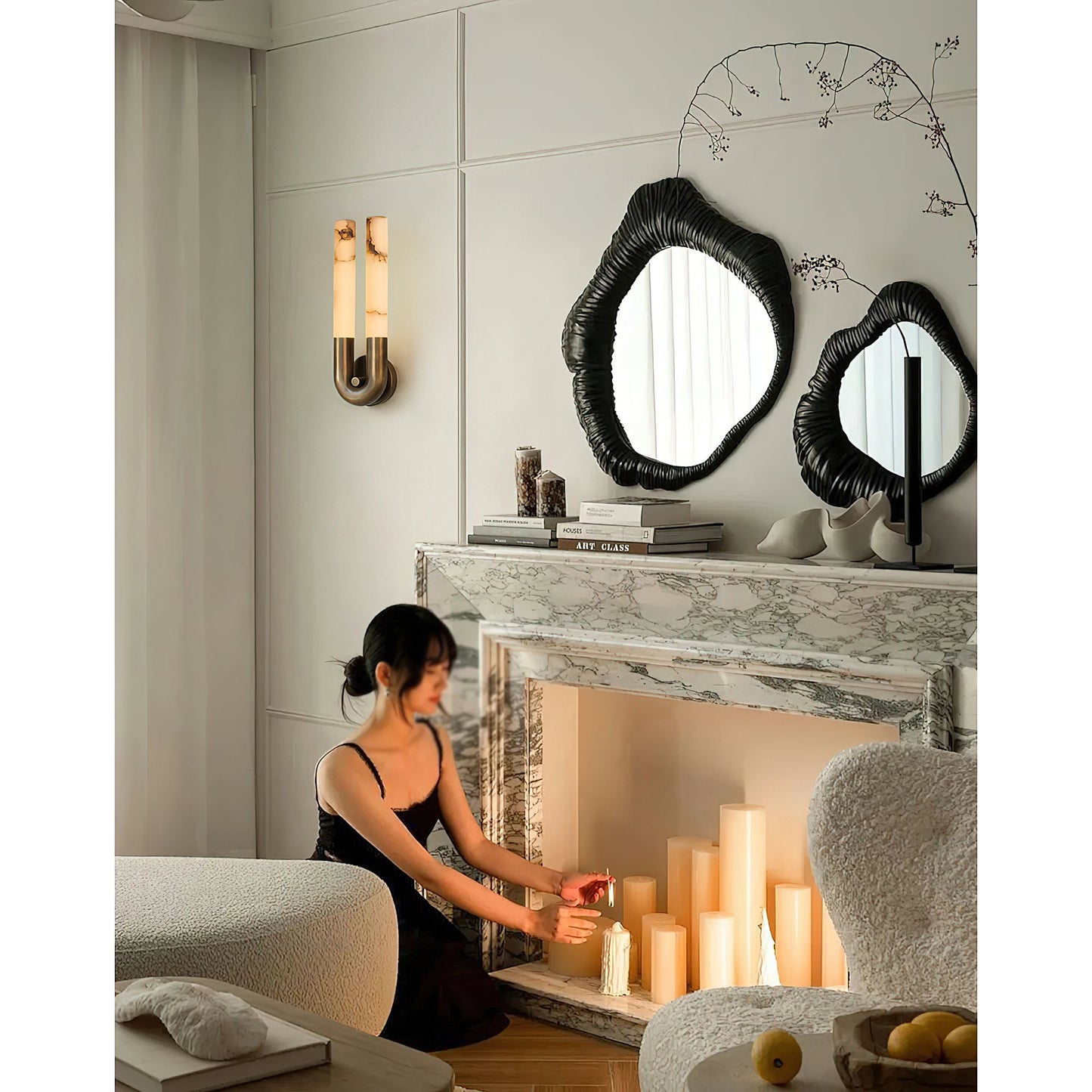 Zeme Alabaster Wall Sconce - Sculptural Chain Link LED Light | Modern Natural Stone & Brass Sconce