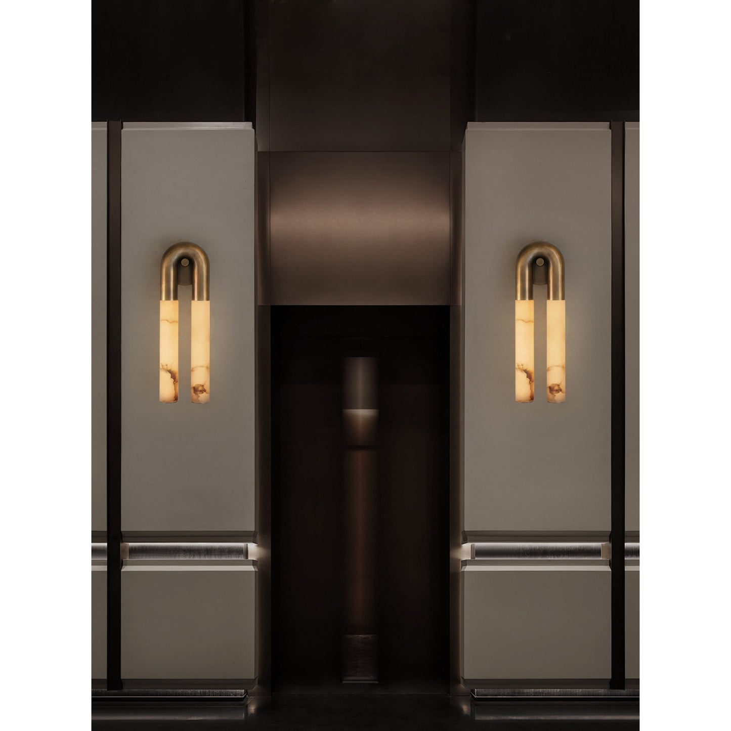Zeme Alabaster Wall Sconce - Sculptural Chain Link LED Light | Modern Natural Stone & Brass Sconce