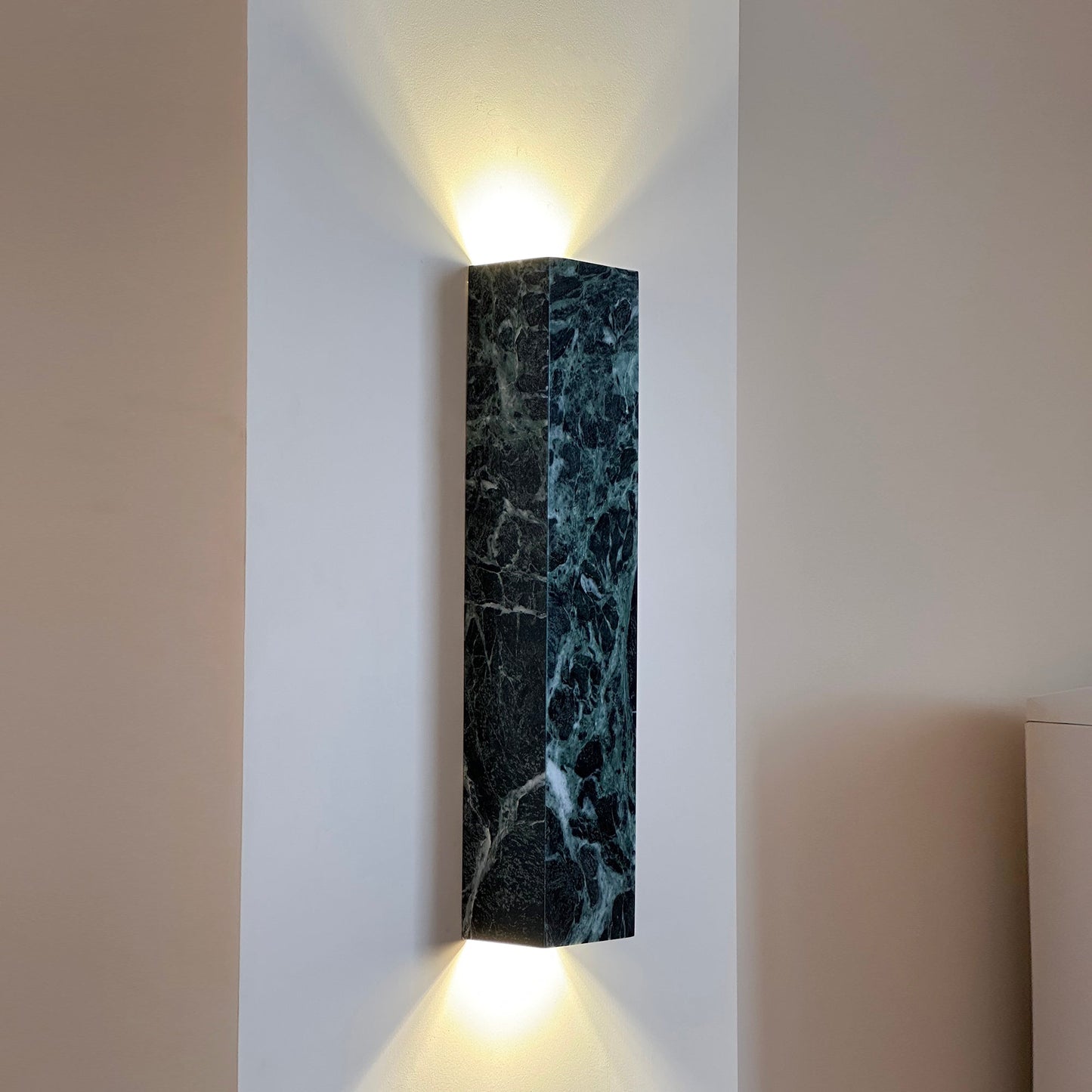 Zurich LED Wall Lamp - Exquisite Green Marble Sconce | Minimalist Swiss-Inspired LED Wall Light