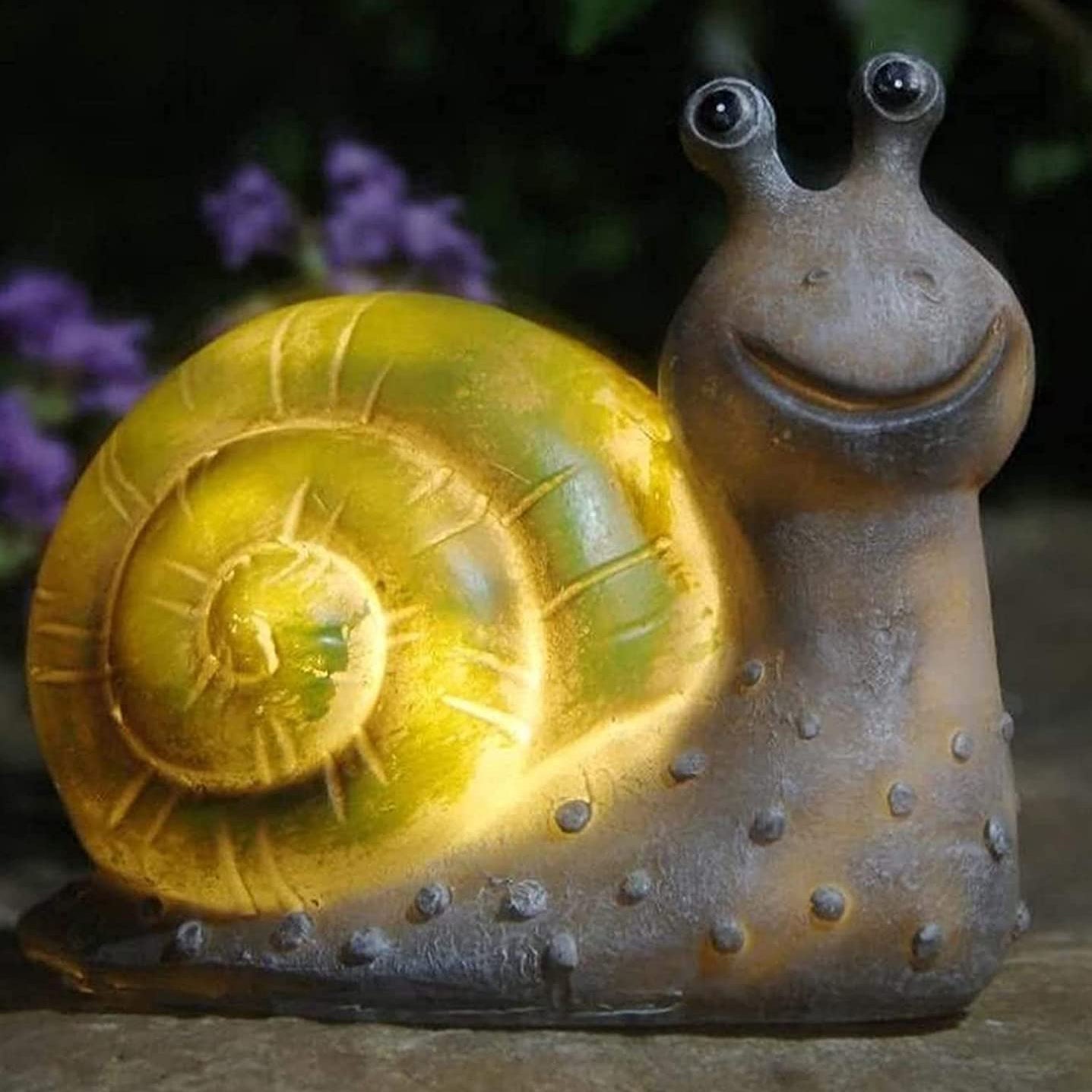 Outdoor Solar Animal Statue Lawn Light - Weatherproof Resin Garden Figurine | Automatic LED Lawn & Patio Accent