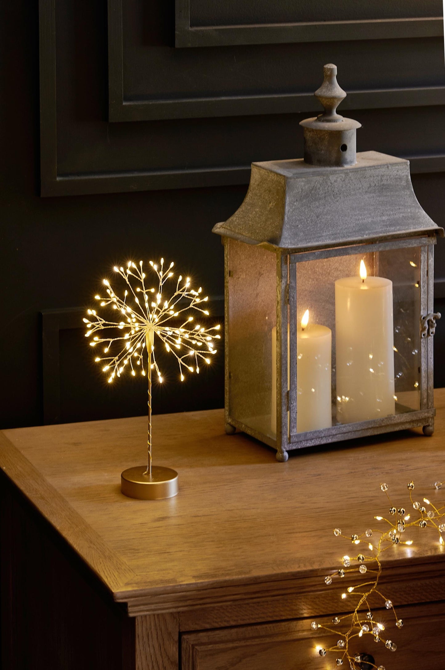 Mini Table Dandelion Light - 120 LED Battery Operated Desk Ornament