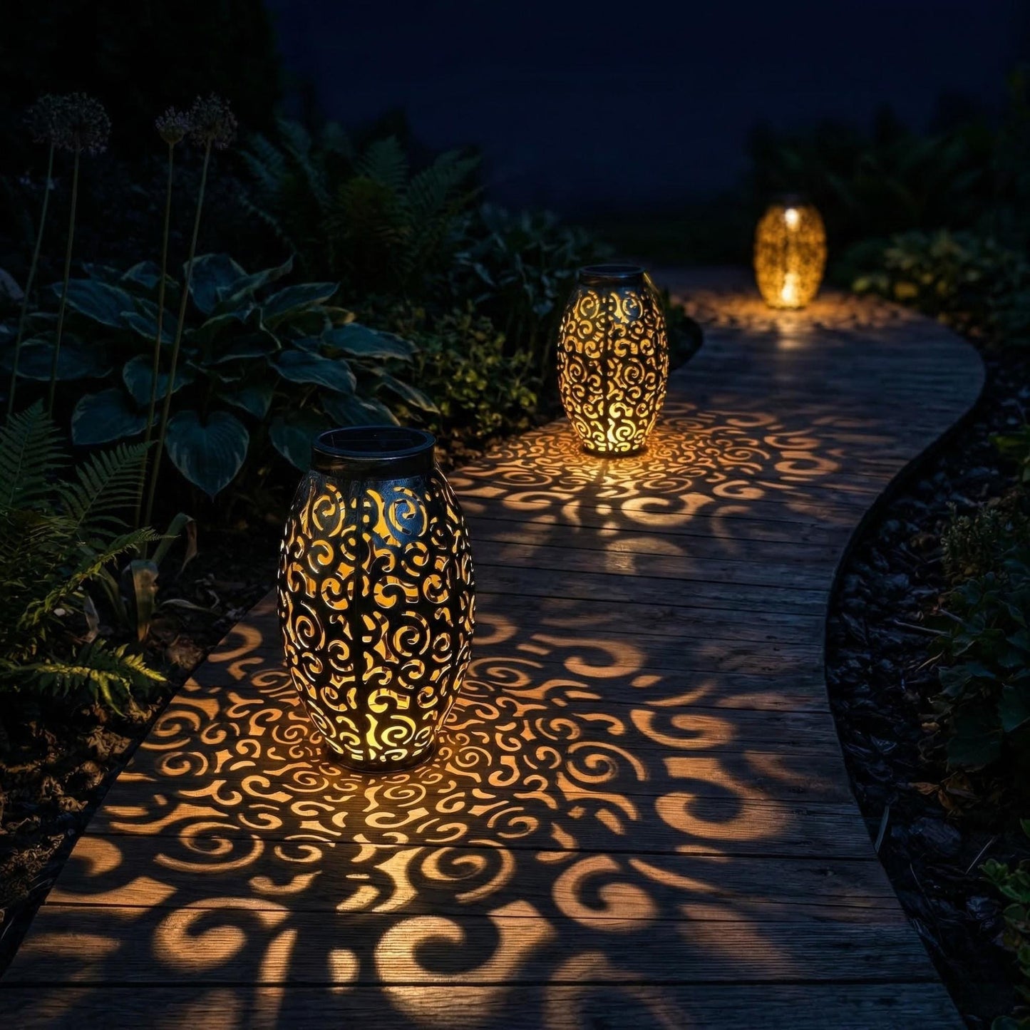 Vintage Swirl Solar Lantern - Elegant Metal Hanging Garden Light