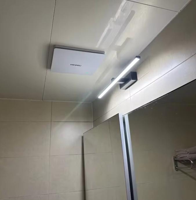 Modern LED Vanity Wall Light - Slim 60cm Linear Aluminum Bathroom Mirror Sconce